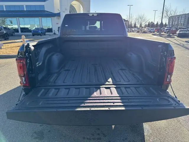 2026 Ram 3500 Laramie - Photo 19