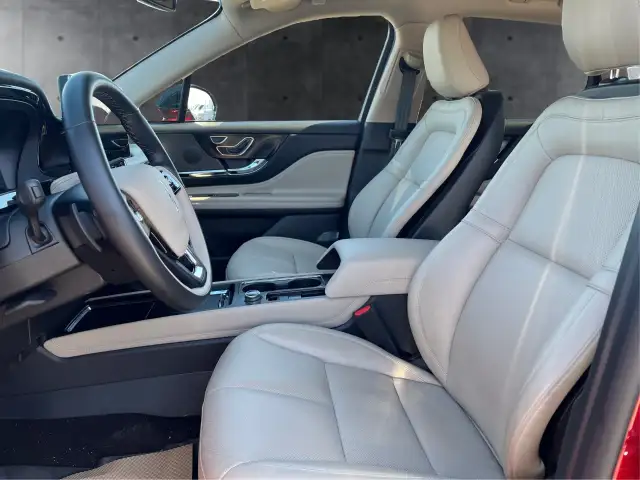 2025 Lincoln Corsair - Photo 9