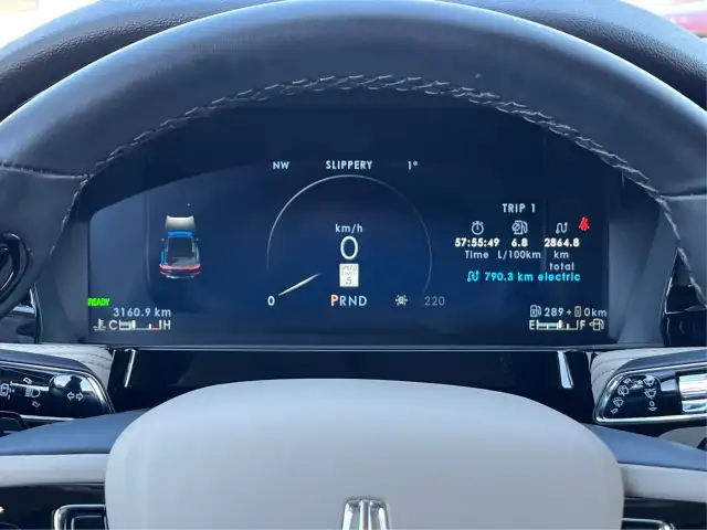 2025 Lincoln Corsair - Photo 18