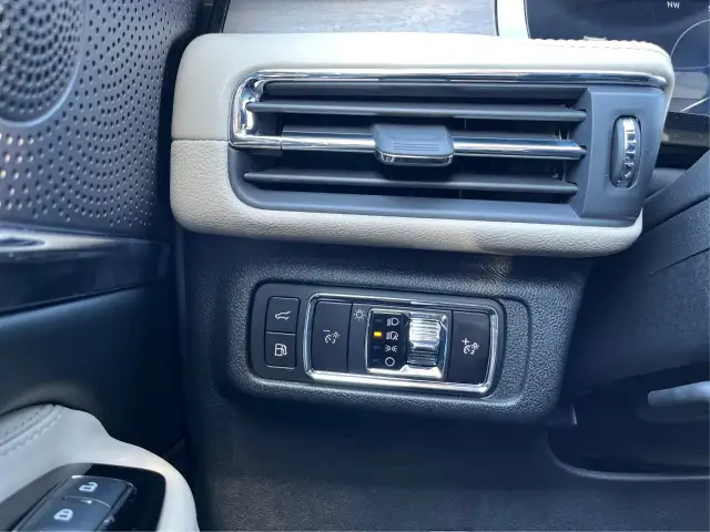2025 Lincoln Corsair - Photo 20