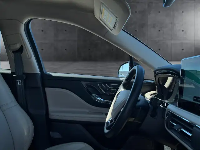 2025 Lincoln Corsair - Photo 22