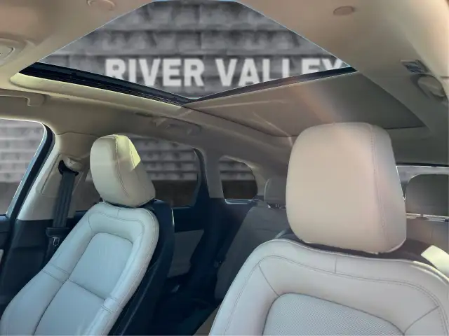 2025 Lincoln Corsair - Photo 23