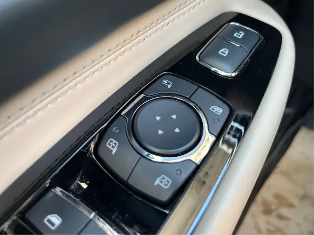 2025 Lincoln Corsair - Photo 35