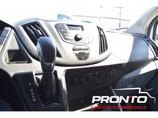 2019 Ford Transit T-250  Cube 12 Pieds  Rampe de Chargement - Photo 13