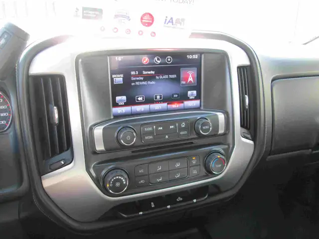 2016 GMC 1 Ton SLE - Photo 9