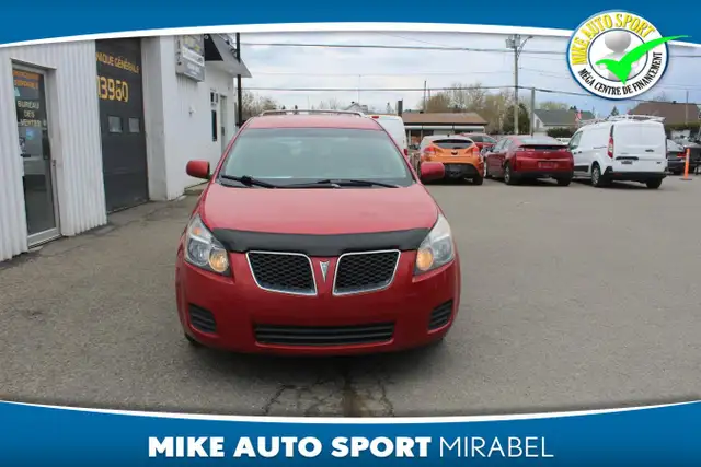 2009 Pontiac Vibe Familiale 4 portes à traction avant!