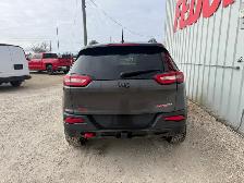 2018 Jeep Cherokee Trailhawk 4WD - Photo 3