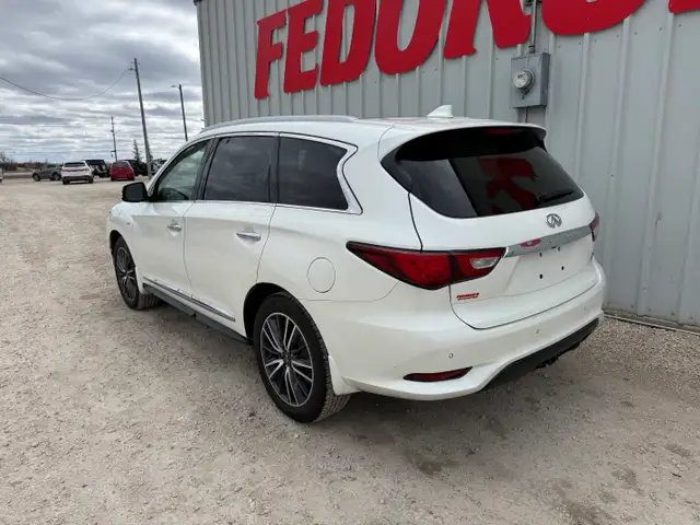 2018 Infiniti QX60 AWD - Photo 2