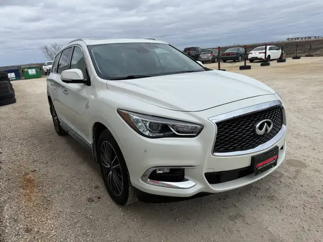 2018 Infiniti QX60 AWD - Photo 5