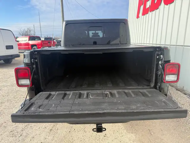 2020 Jeep Gladiator Overland - Photo 5