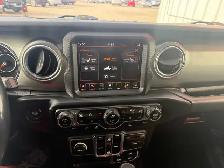 2020 Jeep Gladiator Overland - Photo 13