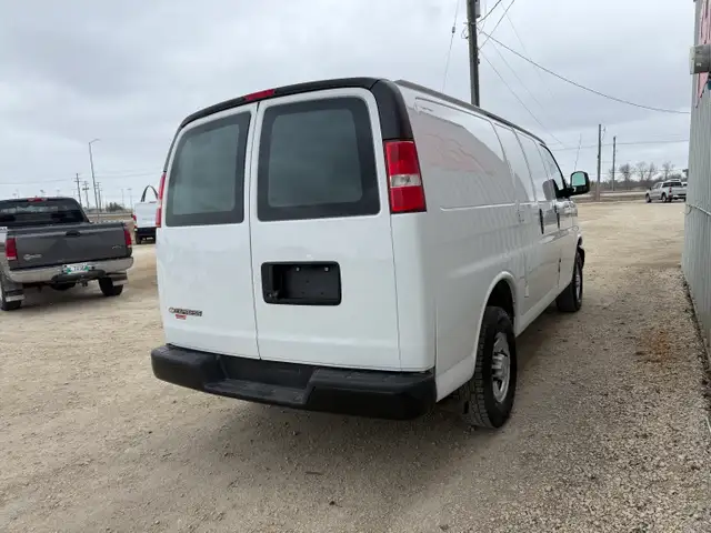 2020 Chevrolet Express 2500 Cargo - Photo 4