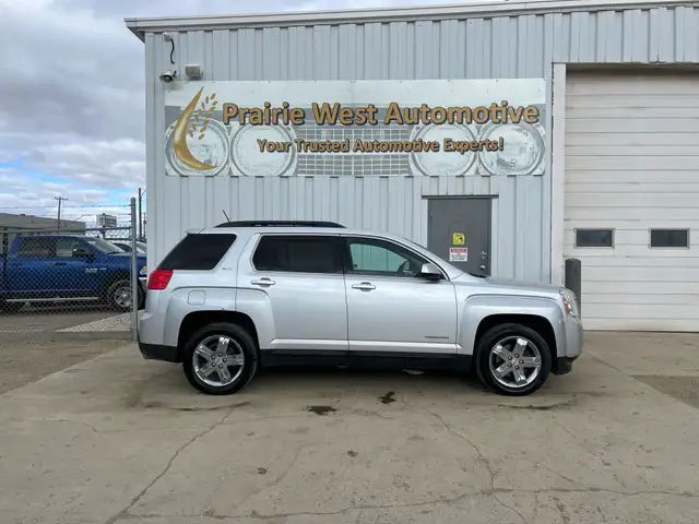 2013 GMC Terrain AWD SLT | No Reported Accidents | Command Start - Photo 4