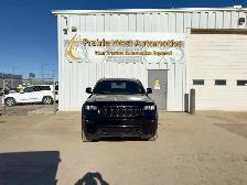 2018 Jeep Grand Cherokee Laredo 4WD | Heated seats | Command sta - Photo 2