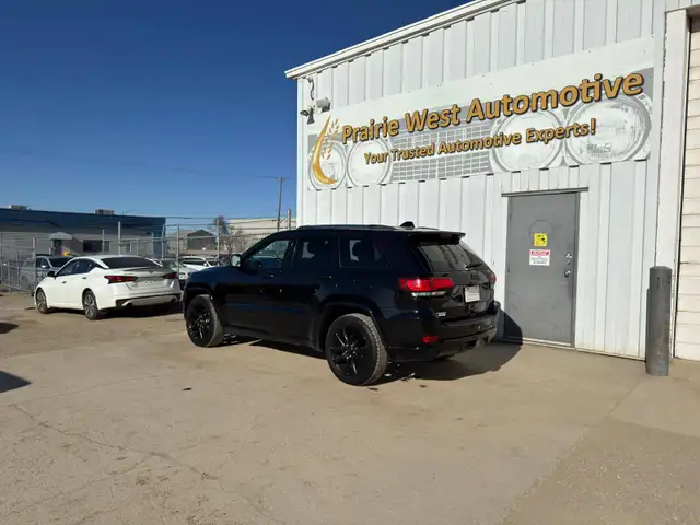 2018 Jeep Grand Cherokee Laredo 4WD | Heated seats | Command sta - Photo 7