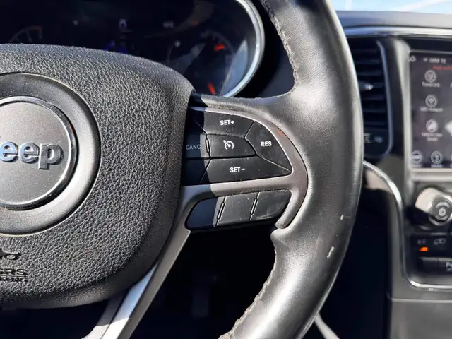 2018 Jeep Grand Cherokee Laredo 4WD | Heated seats | Command sta - Photo 13