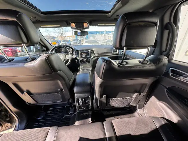 2018 Jeep Grand Cherokee Laredo 4WD | Heated seats | Command sta - Photo 16