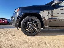 2018 Jeep Grand Cherokee Laredo 4WD | Heated seats | Command sta - Photo 31