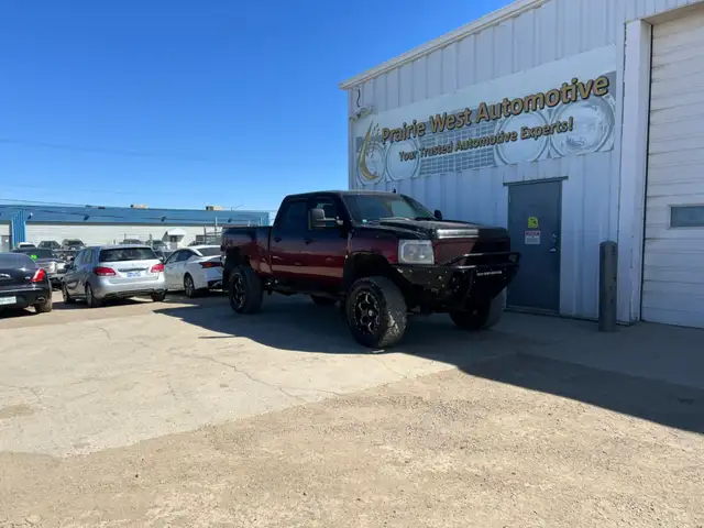 2009 Chevrolet Silverado 2500HD WT Crew Cab 6.6L V8 Diesel | Com - Photo 3