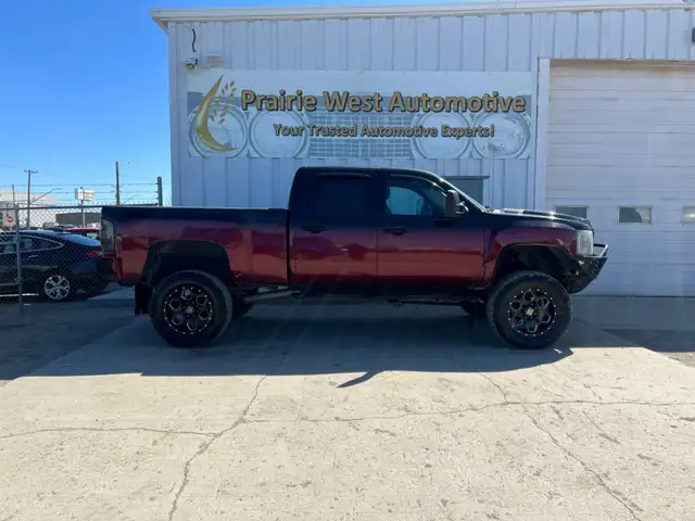 2009 Chevrolet Silverado 2500HD WT Crew Cab 6.6L V8 Diesel | Com - Photo 4