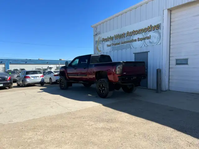 2009 Chevrolet Silverado 2500HD WT Crew Cab 6.6L V8 Diesel | Com - Photo 8