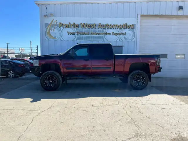 2009 Chevrolet Silverado 2500HD WT Crew Cab 6.6L V8 Diesel | Com - Photo 9