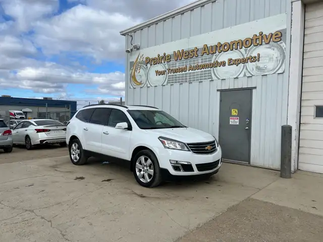 2016 Chevrolet Traverse AWD LT | Command Start | Heated Seats - Photo 3