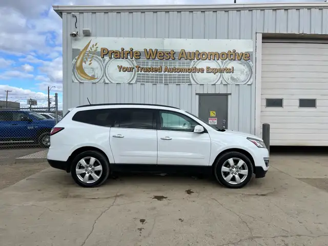 2016 Chevrolet Traverse AWD LT | Command Start | Heated Seats - Photo 4