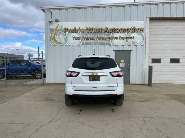 2016 Chevrolet Traverse AWD LT | Command Start | Heated Seats - Photo 6