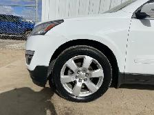 2016 Chevrolet Traverse AWD LT | Command Start | Heated Seats - Photo 10