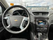 2016 Chevrolet Traverse AWD LT | Command Start | Heated Seats - Photo 11
