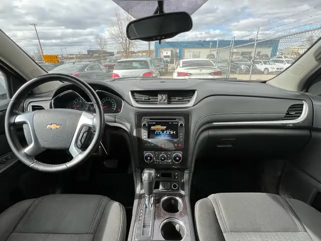 2016 Chevrolet Traverse AWD LT | Command Start | Heated Seats - Photo 23