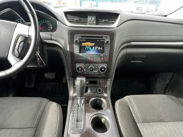 2016 Chevrolet Traverse AWD LT | Command Start | Heated Seats - Photo 25
