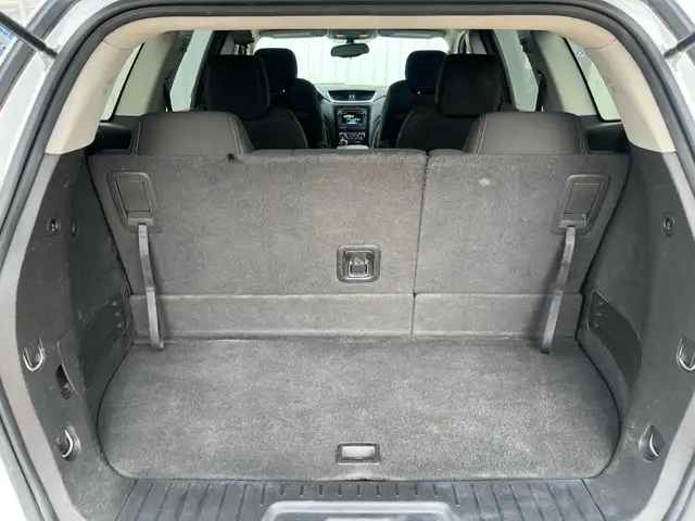 2016 Chevrolet Traverse AWD LT | Command Start | Heated Seats - Photo 32