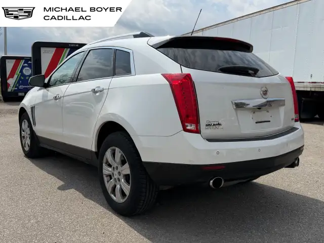 2015 Cadillac SRX - Photo 3