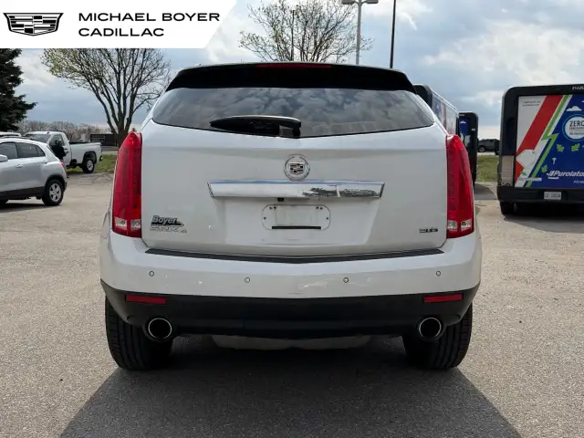 2015 Cadillac SRX - Photo 4