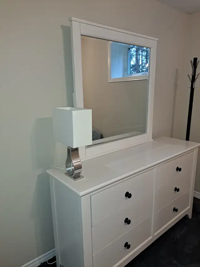 6 DRAWER DRESSER   MIRROR - Photo 2