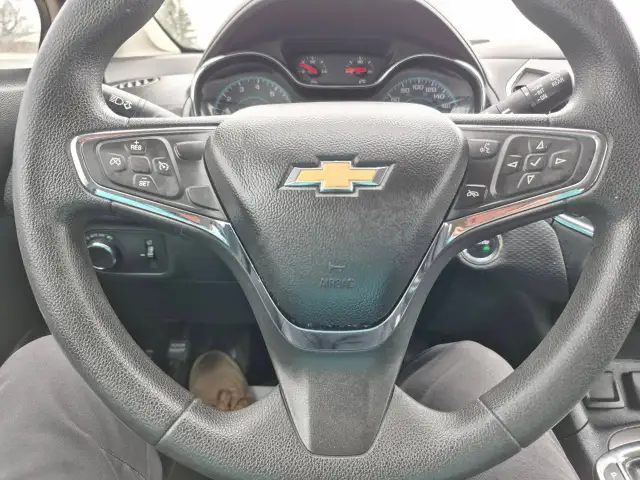 2018 Chevrolet Cruze - Photo 5