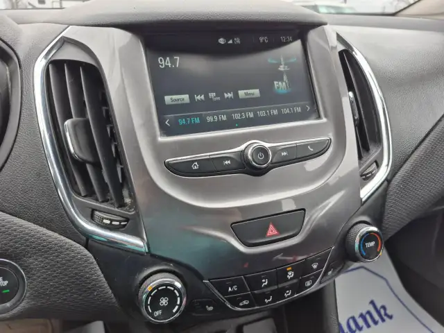 2018 Chevrolet Cruze - Photo 6