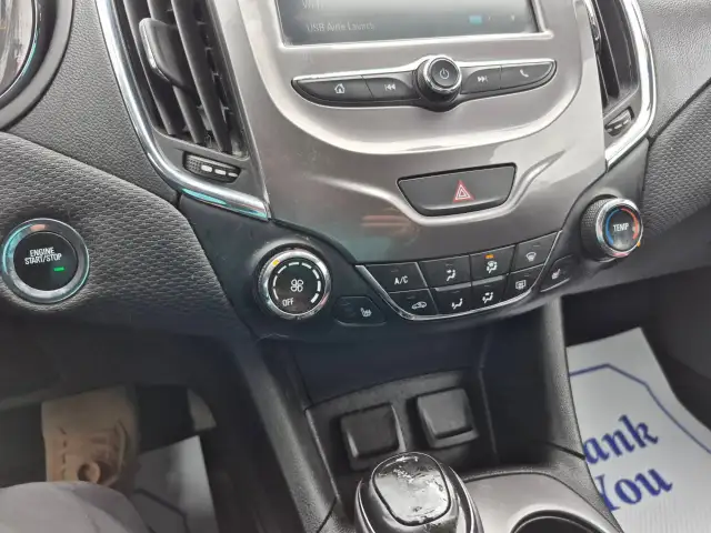 2018 Chevrolet Cruze - Photo 10