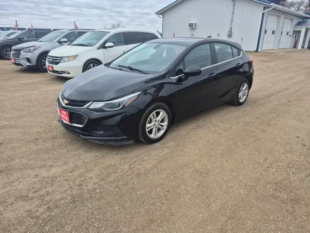 2018 Chevrolet Cruze - Photo 13
