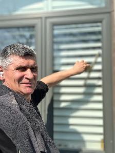 WINDOW & GUTTER CLEANING • PRESSURE WASHING30 YEARS OF E