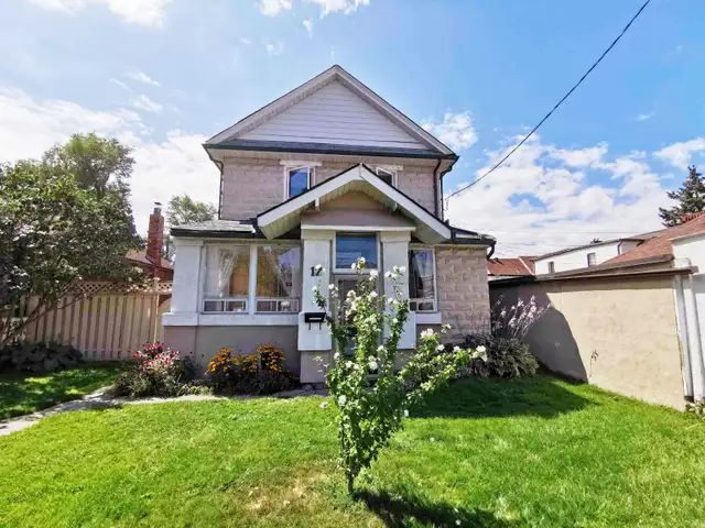 1-Bedroom Main Floor Unit $1680 (Inclu. WIFi)-Victoria park Stn - Photo 8