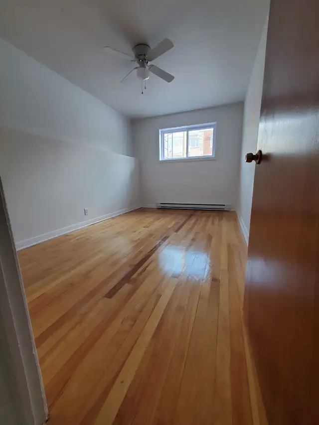 Grand 4 ½.  Ahuntsic - Photo 2