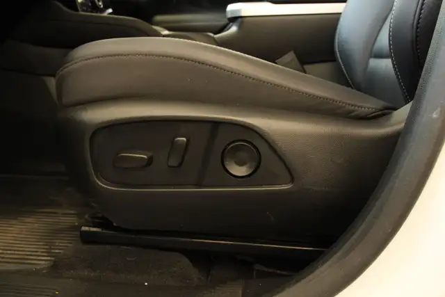2025 GMC Terrain AWD 4dr Elevation W / APPLE CARPLAY / ANDROID A - Photo 14
