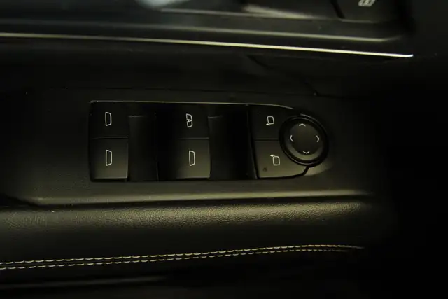 2025 GMC Terrain AWD 4dr Elevation W / APPLE CARPLAY / ANDROID A - Photo 24