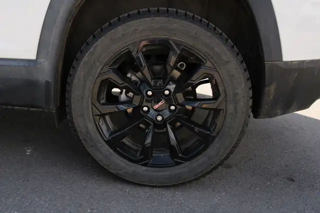 2025 GMC Terrain AWD 4dr Elevation W / APPLE CARPLAY / ANDROID A - Photo 30