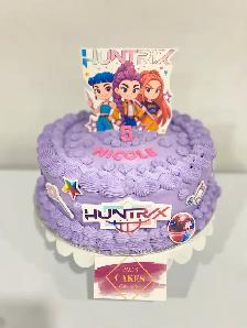 Huntrix cake, birthday girl cakes Milton Bakery - Photo 4