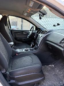 2010 Chevrolet Traverse - Photo 3