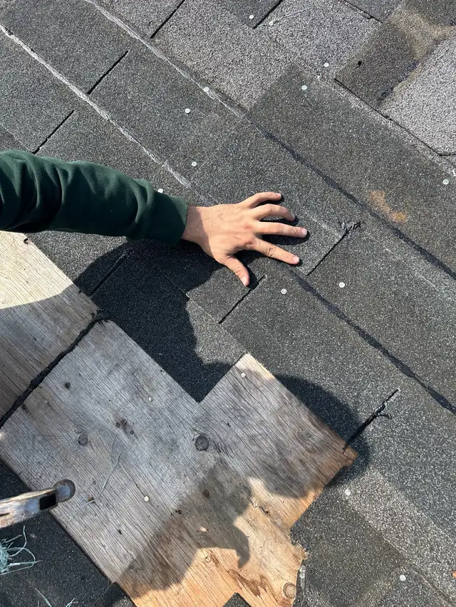 ROOF REPAIR SERVICES – 30 YEARS EXPERIENCE - Photo 3